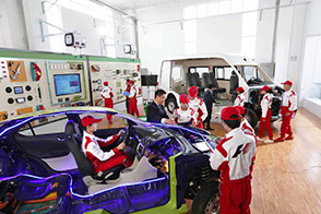 汽车抛光打蜡实训